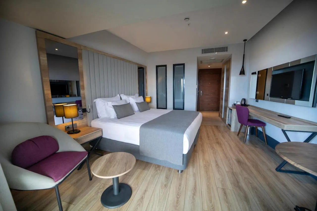 Seven For Life Thermal Hotel 库萨达斯