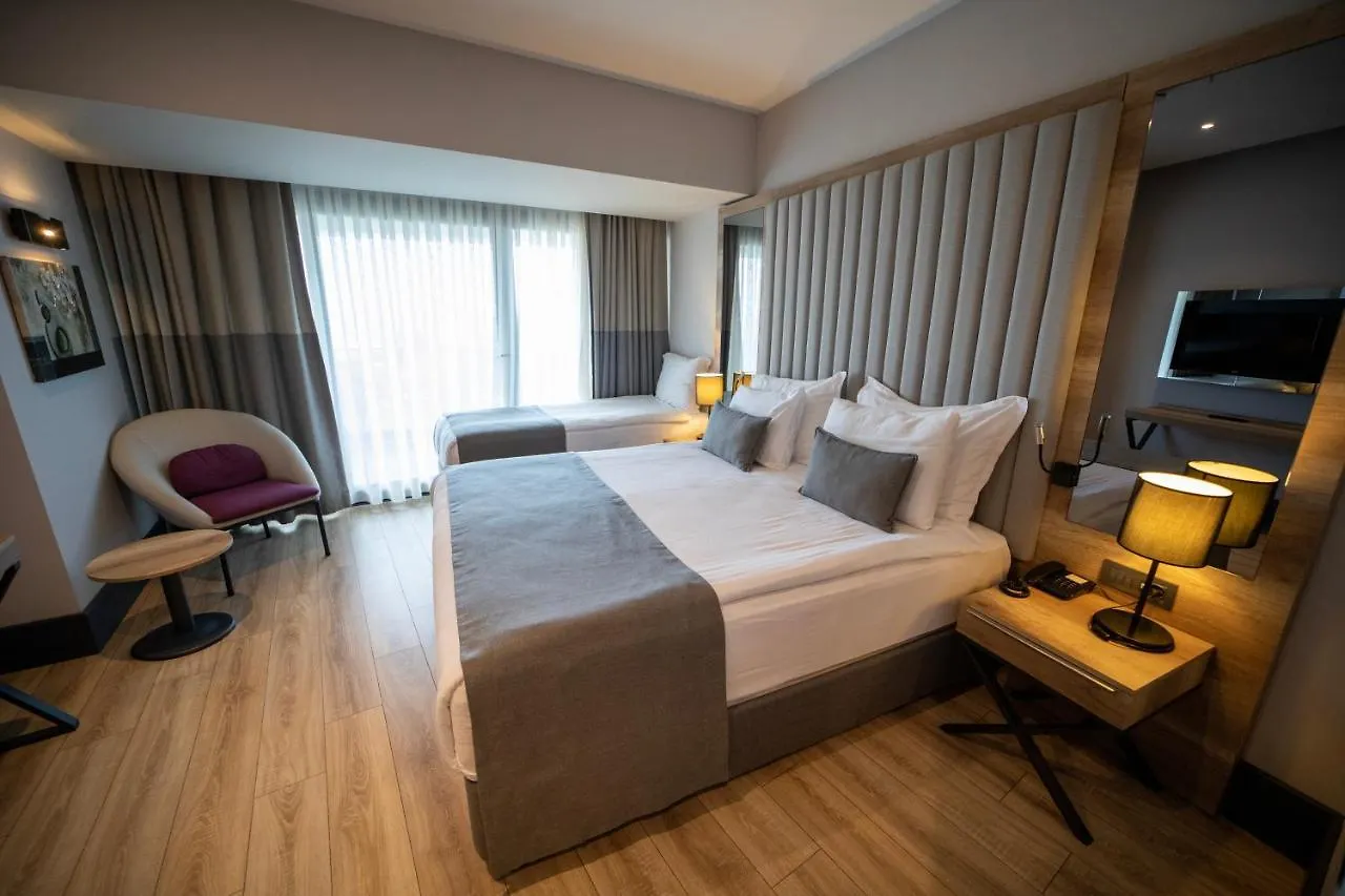 Seven For Life Thermal Hotel 库萨达斯 5*,